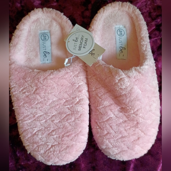 Just Be Pink Plush Indoor Slippers Size 9/10 - Picture 1 of 5